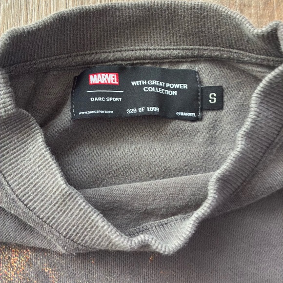 Darc Sport Shirt men's Small Gray  Marvel Green Goblin Limited Ed Graphic NWOT - Picture 4 of 5